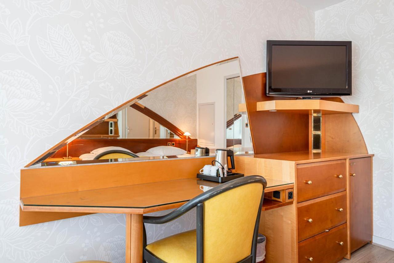 Le Crystal Dinard Plage Exterior photo