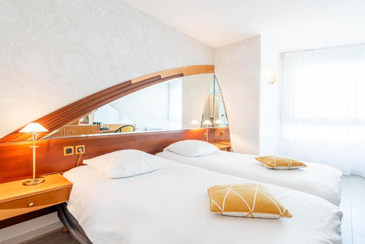 Le Crystal Dinard Plage Exterior photo