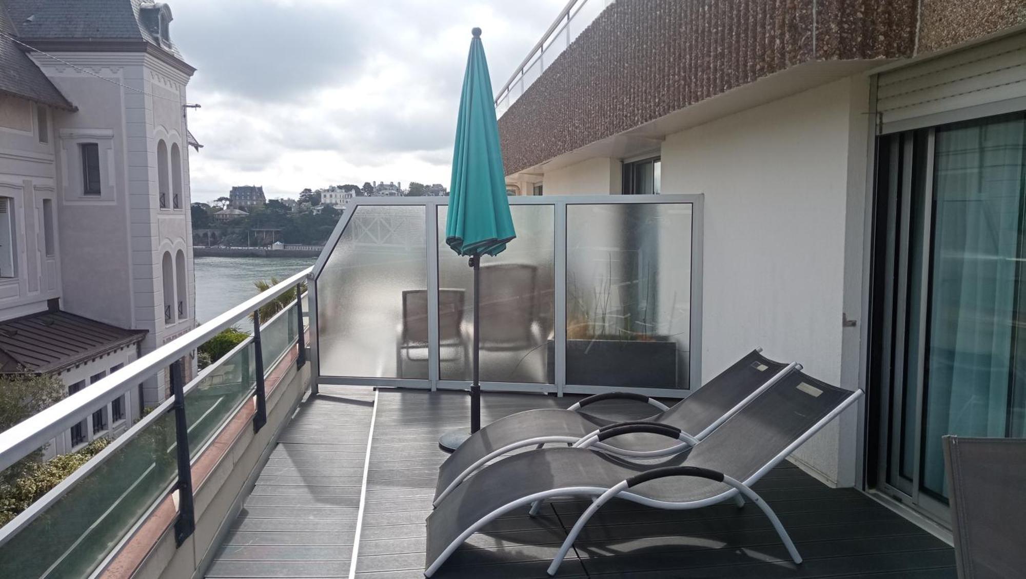 Le Crystal Dinard Plage Exterior photo