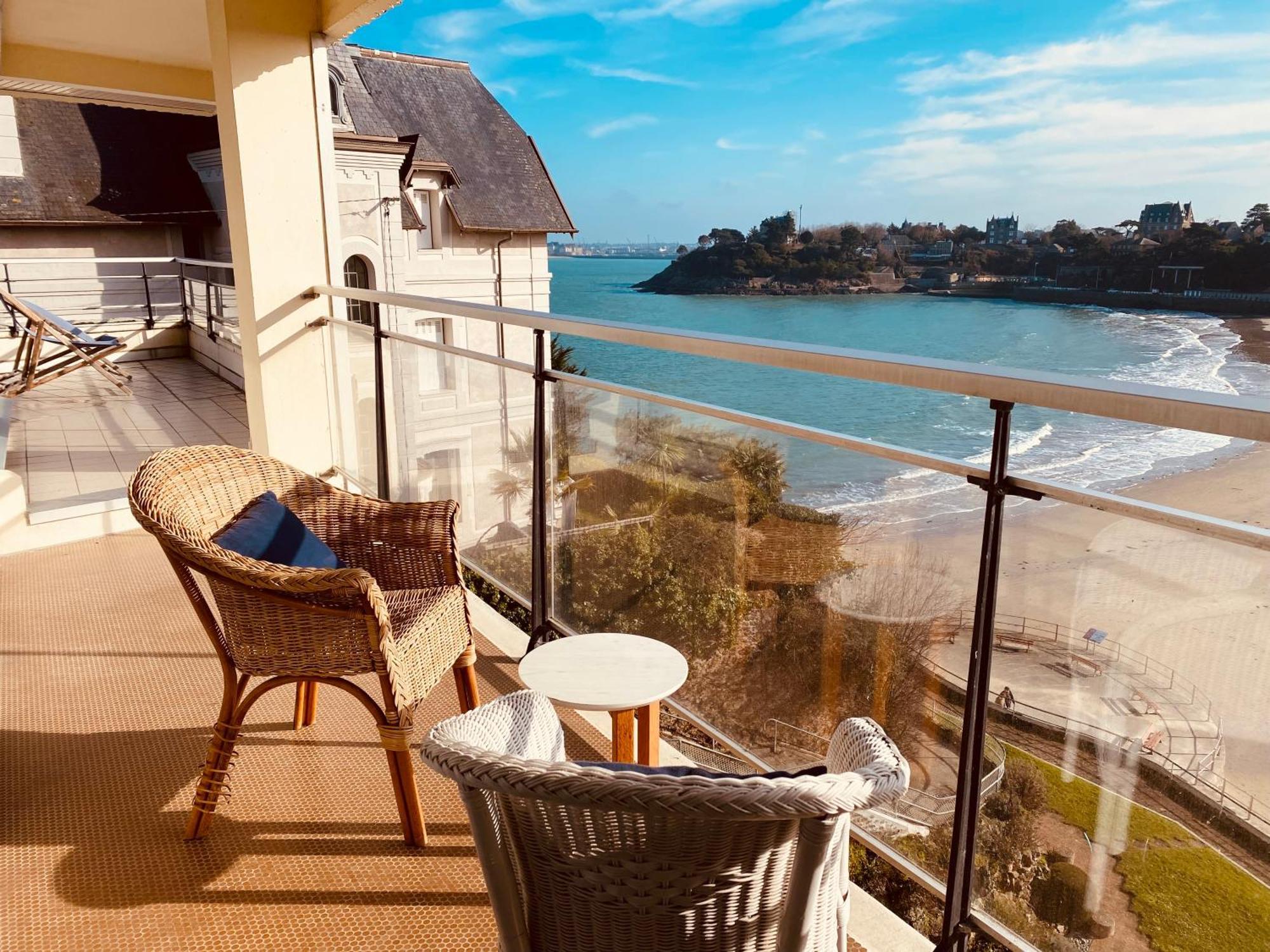 Le Crystal Dinard Plage Exterior photo